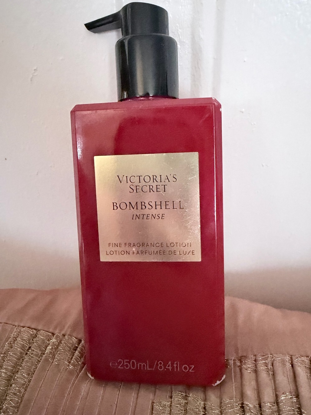 VS Bombshell Intense Lotion
